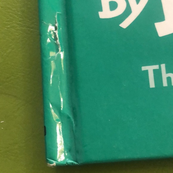 4 used Dr. Seuss Books - Picture 5 of 12